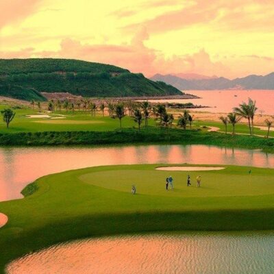Sân golf 18 lỗ cao cấp