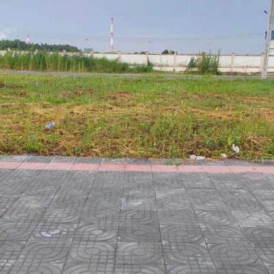 Có vỉa hè rộng